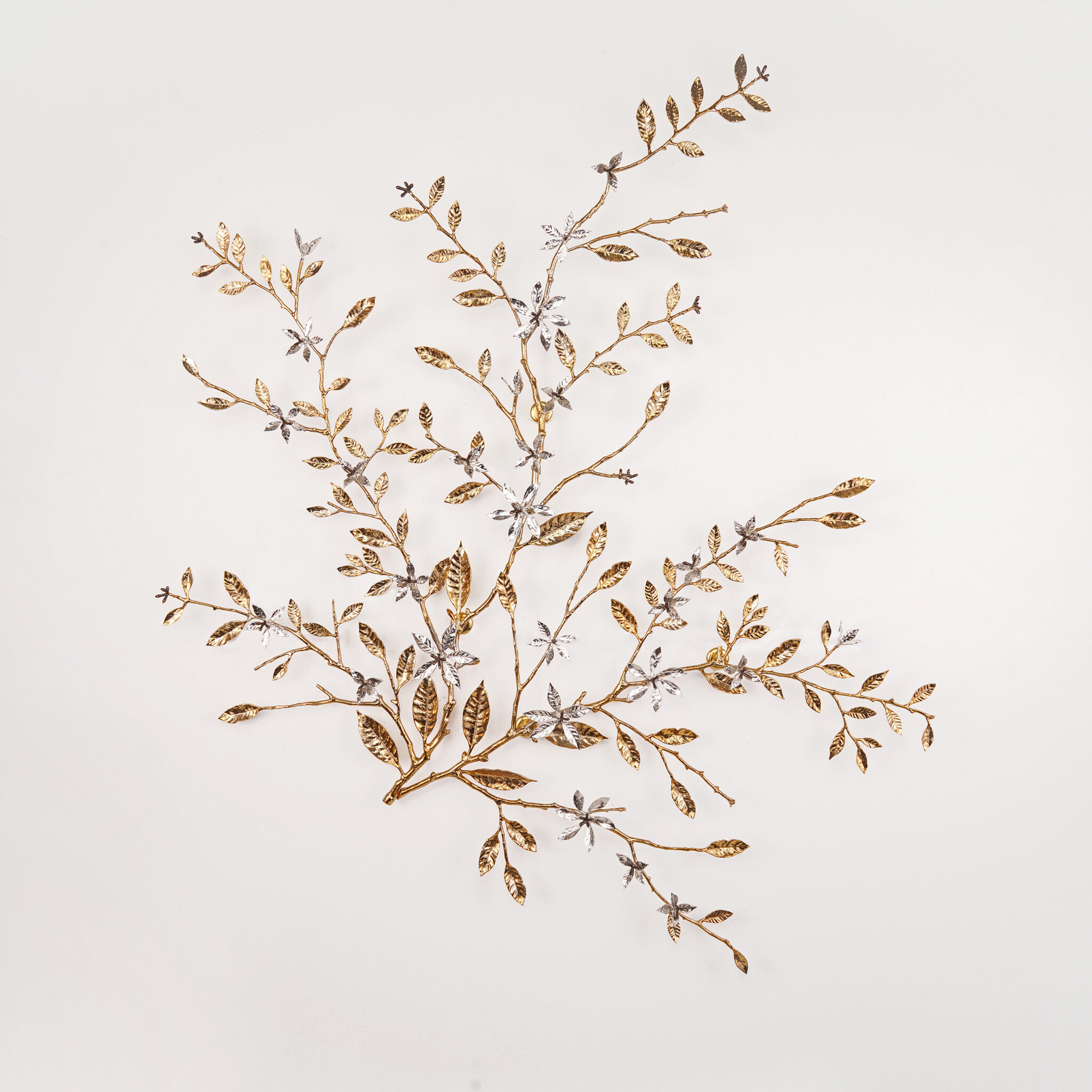 Hazel wall decor detail view