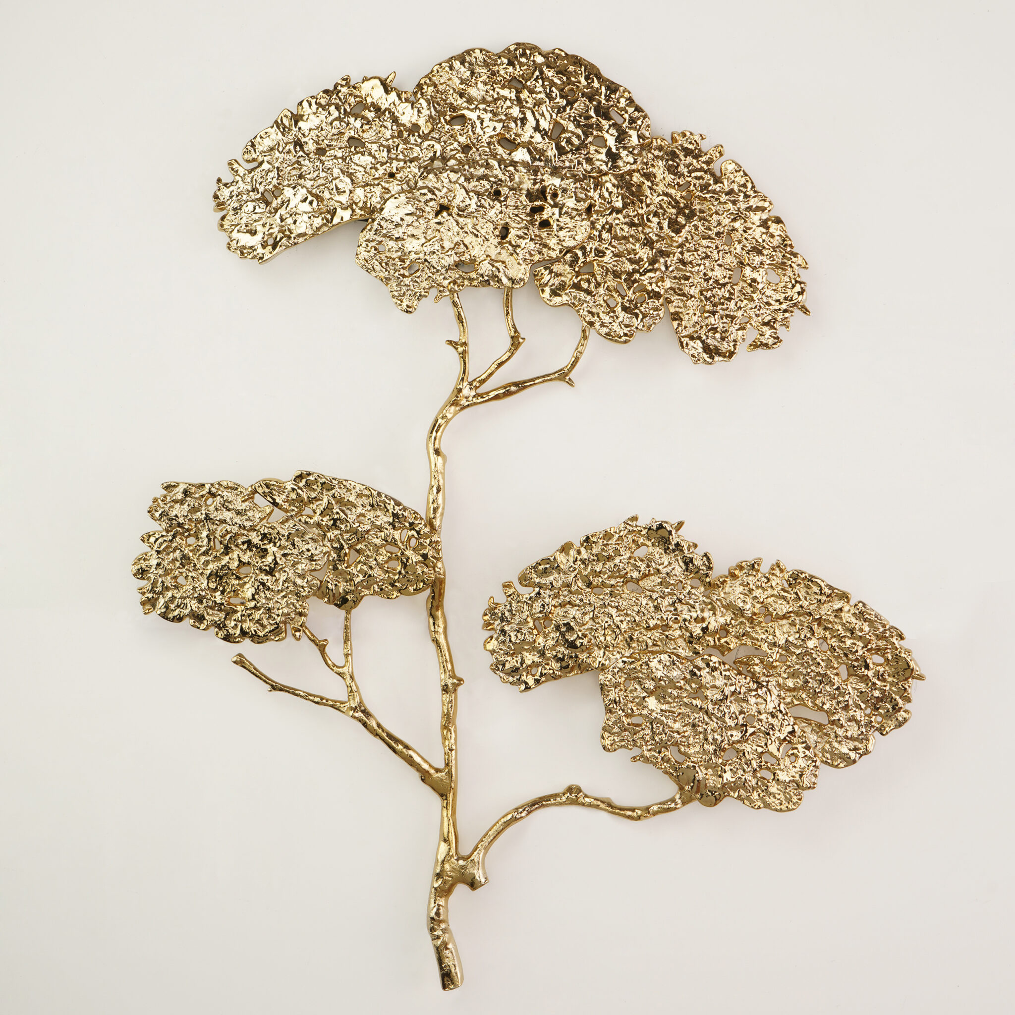 Juniper wall decor detail view